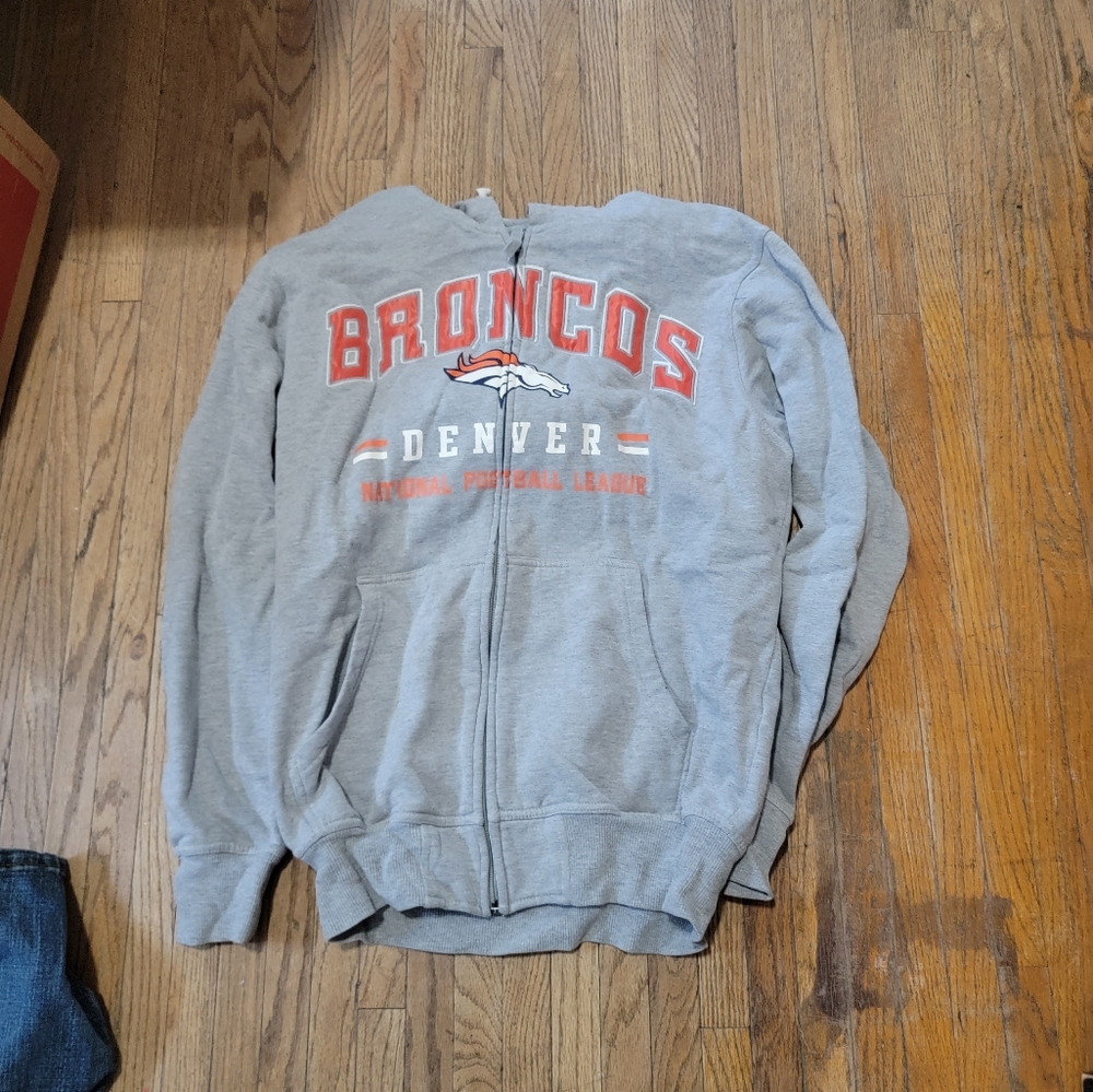 Zip up sweat shirt